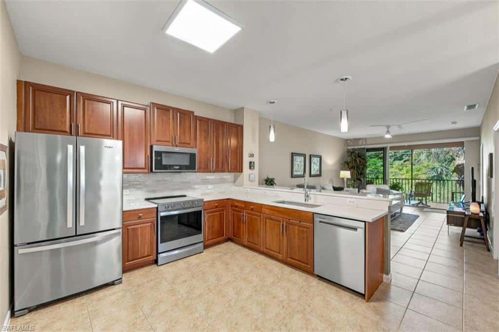 10025 Heather Ln #704, Naples, photo 7