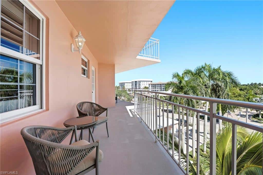 2401 Gulf Shore Blvd #52, Naples, photo 16