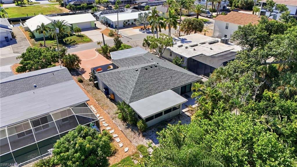 435 Donora Blvd, Fort Myers Beach, photo 47