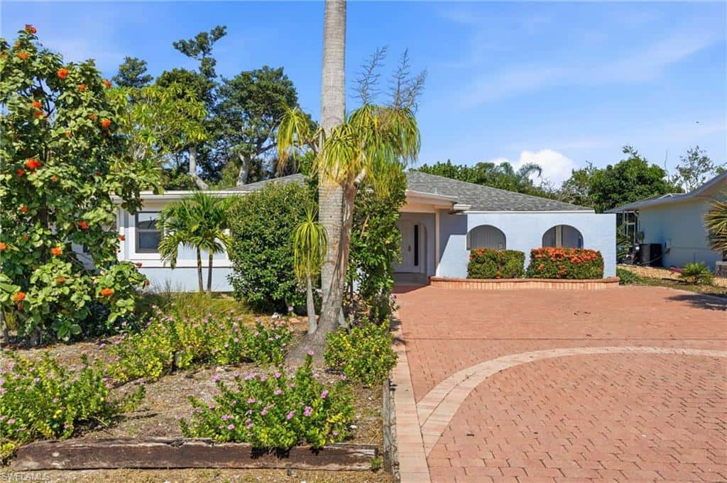 435 Donora Blvd, Fort Myers Beach, photo 5