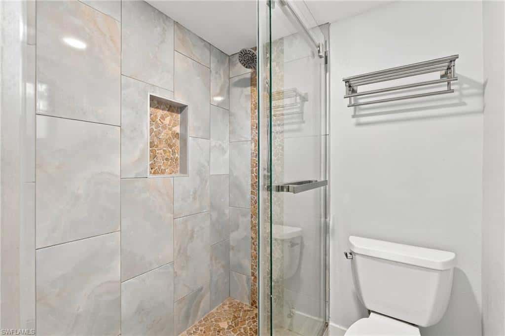 435 Donora Blvd, Fort Myers Beach, photo 33