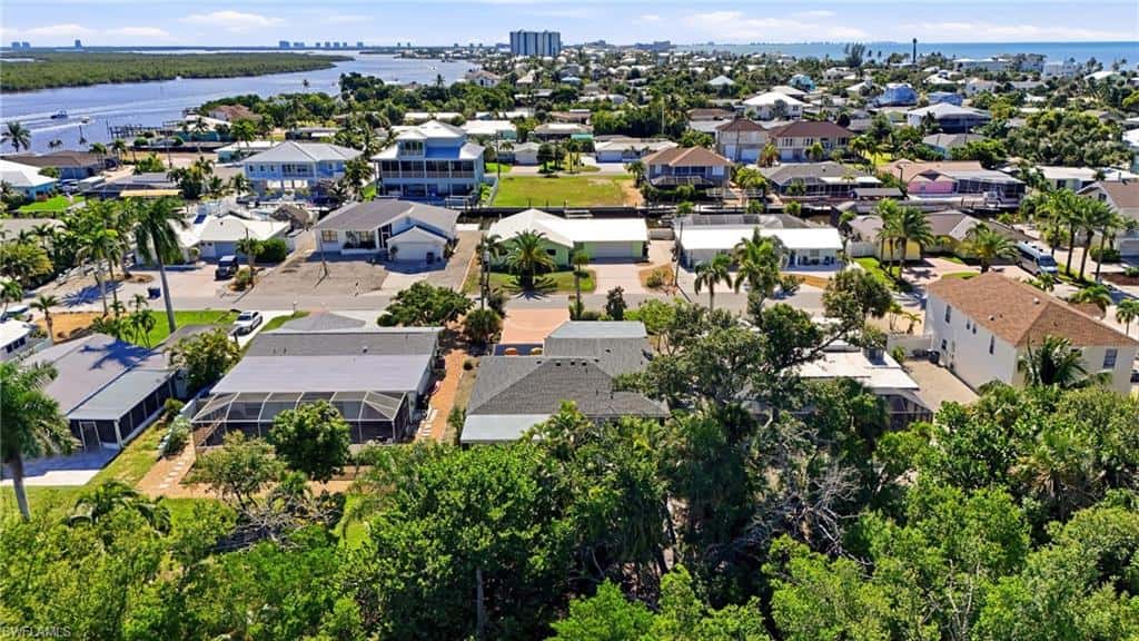 435 Donora Blvd, Fort Myers Beach, photo 48