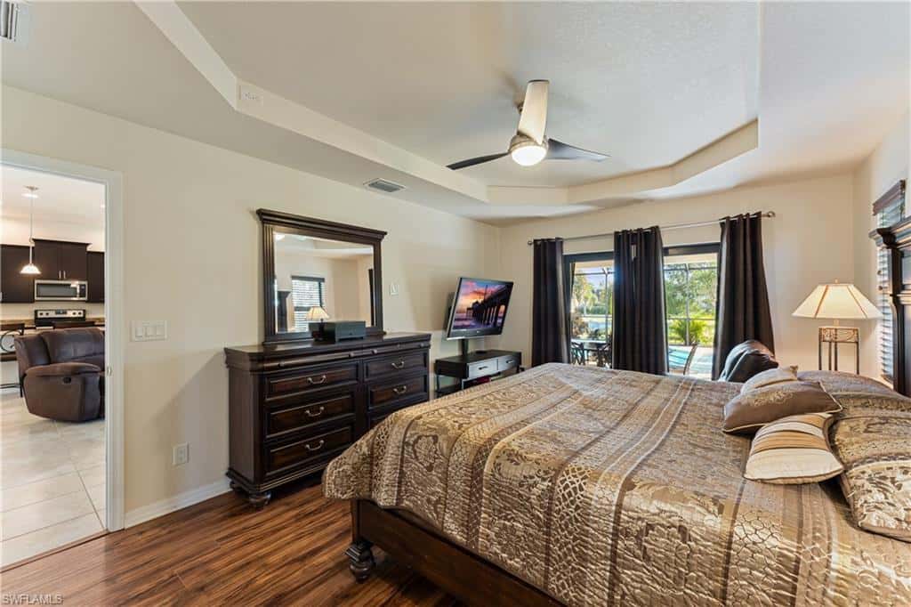 1426 12th Ter, Cape Coral, photo 16