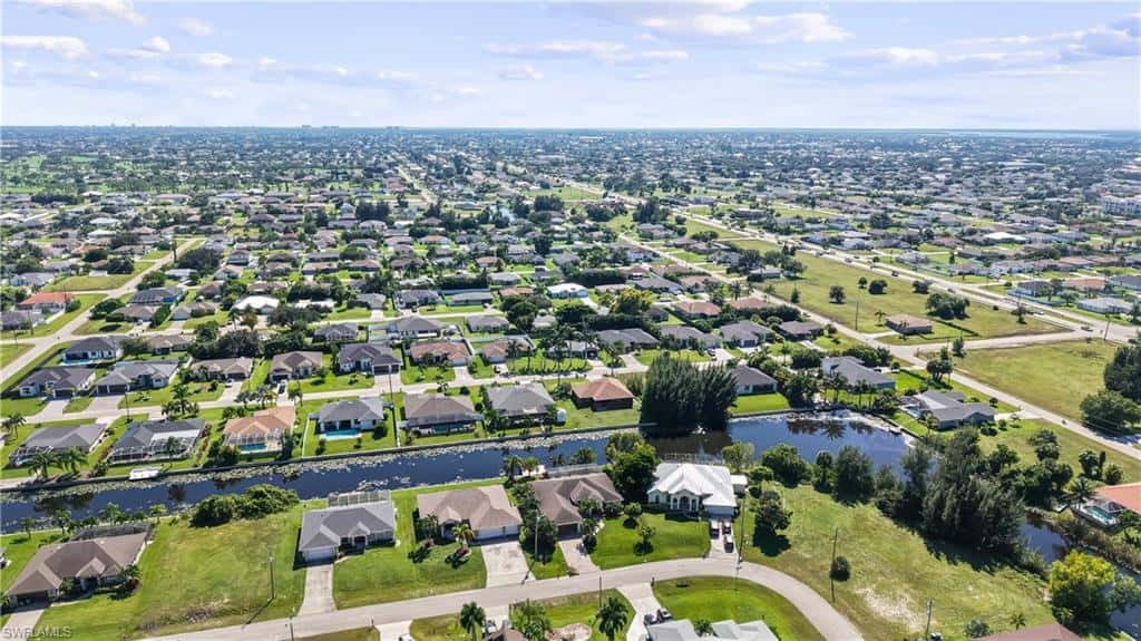1426 12th Ter, Cape Coral, photo 41