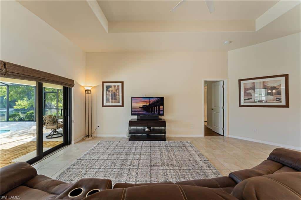 1426 12th Ter, Cape Coral, photo 25