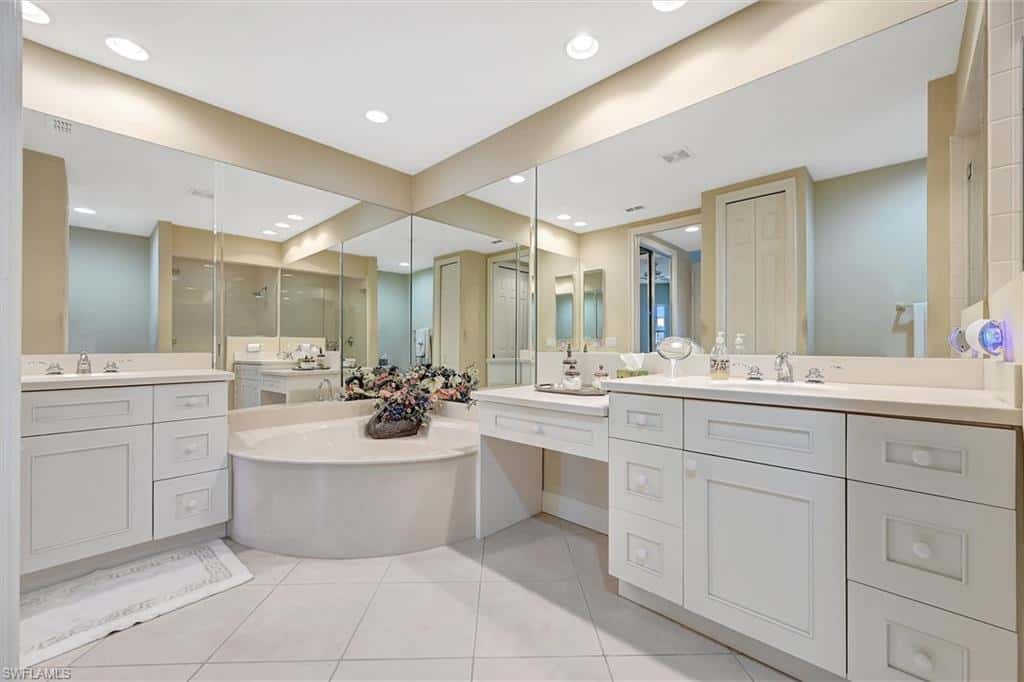 6433 Legacy Cir #1302, Naples, photo 37