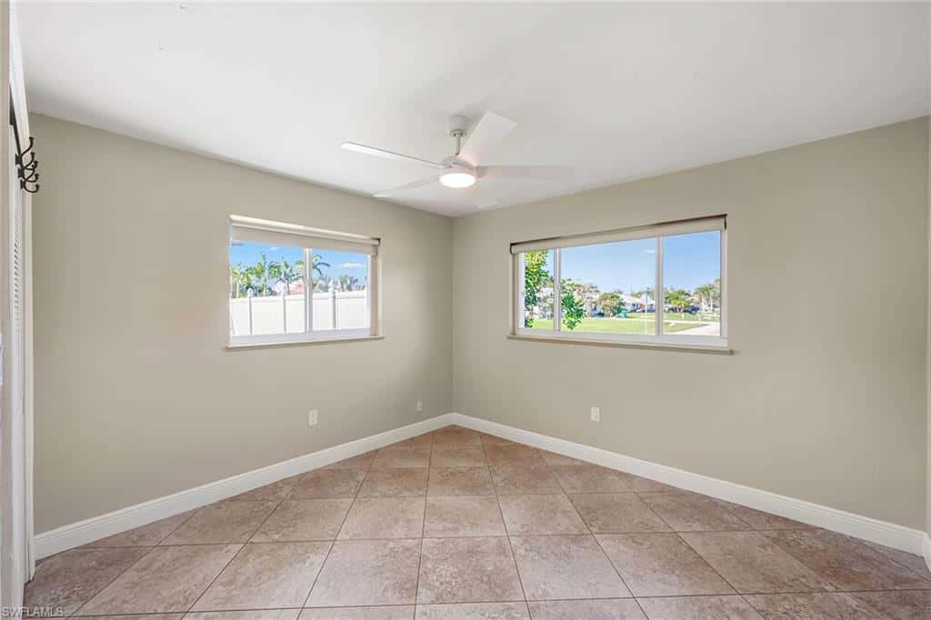 4690 Capri Dr, Naples, photo 18