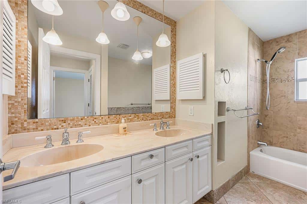 4690 Capri Dr, Naples, photo 19