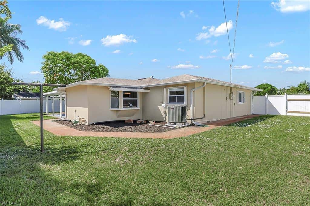 4690 Capri Dr, Naples, photo 25