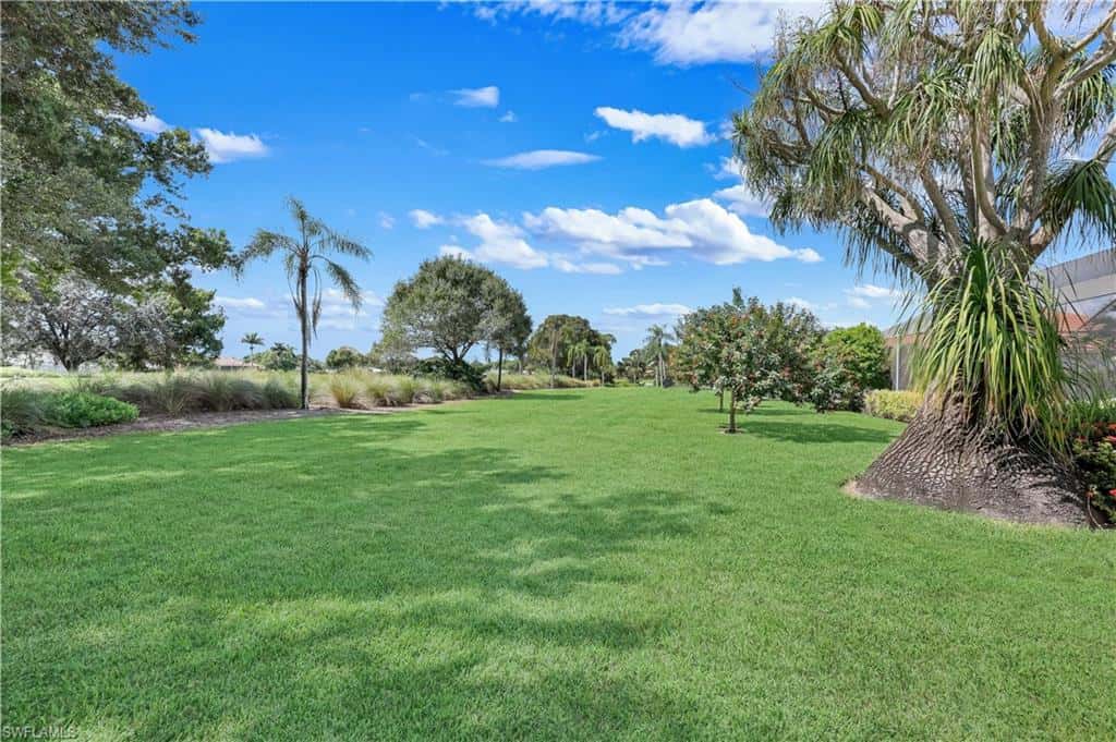 1950 Imperial Golf Co Blvd, Naples, photo 27