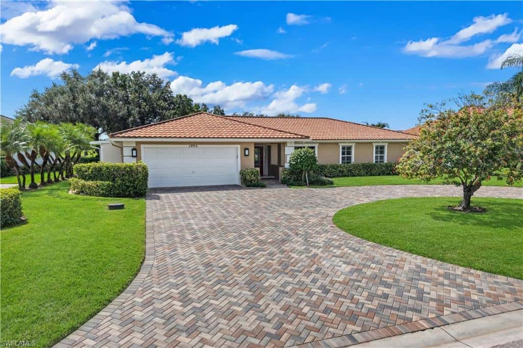 1950 Imperial Golf Co Blvd, Naples, photo 31