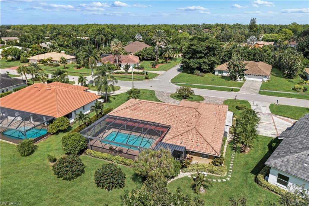 1950 Imperial Golf Co Blvd, Naples, photo 29