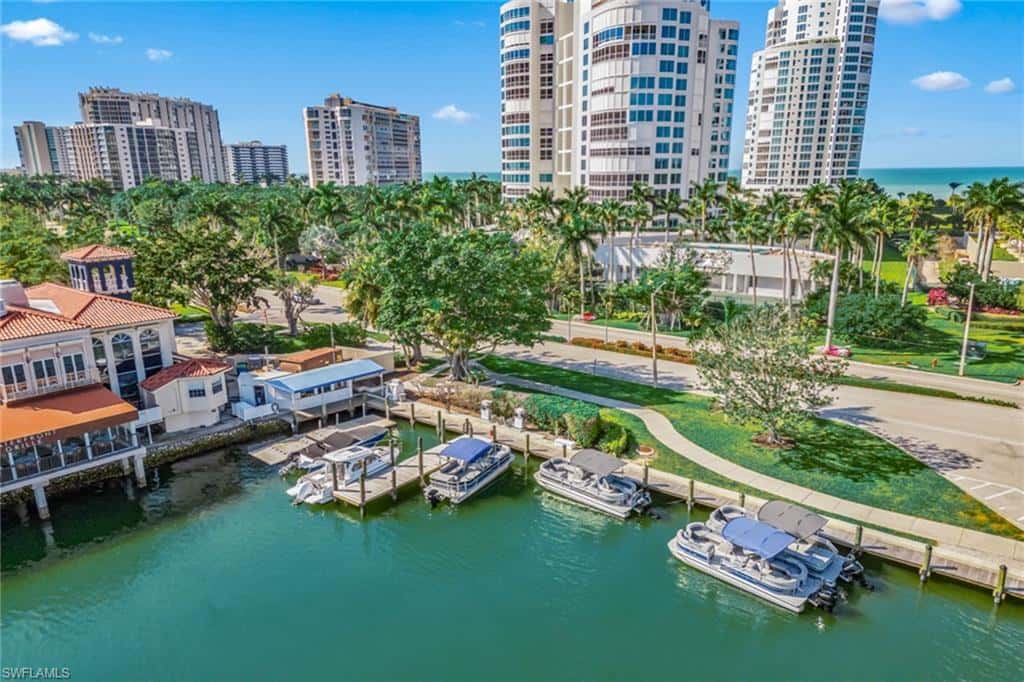 2401 Gulf Shore Blvd #8, Naples, photo 23