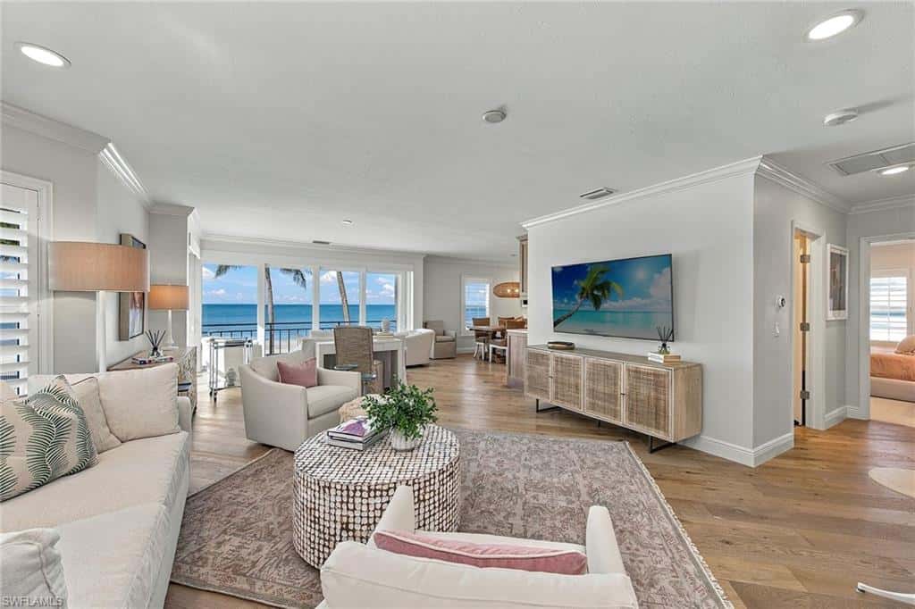 2401 Gulf Shore Blvd #8, Naples, photo 4