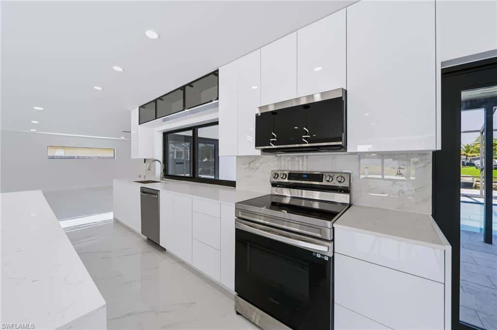 1503 23rd Ter, Cape Coral, photo 9