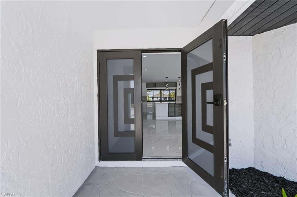 1503 23rd Ter, Cape Coral, photo 4