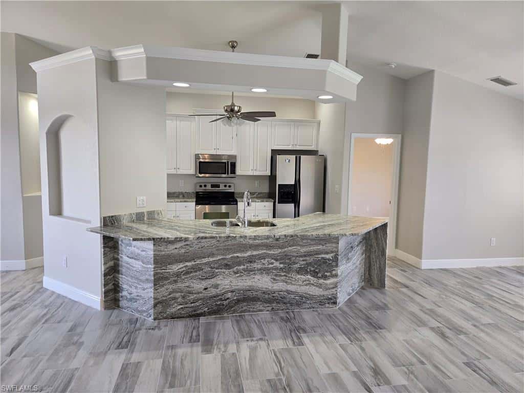 3620 3rd Ter, Cape Coral, photo 5