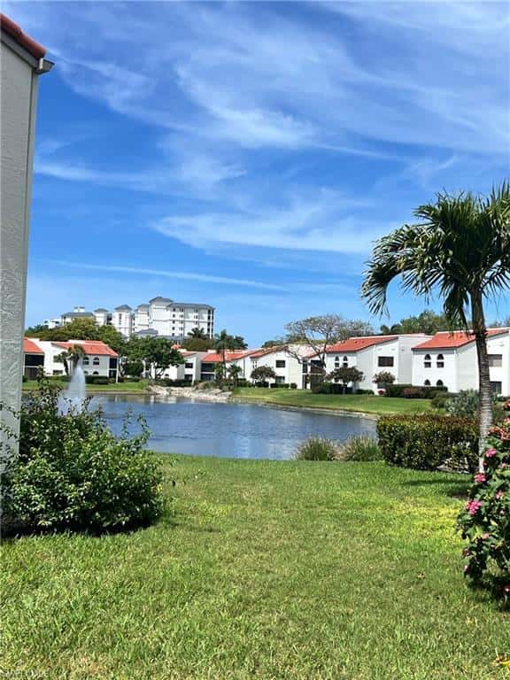 619 Beachwalk Cir #i201, Naples, photo 5