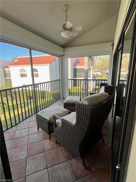 619 Beachwalk Cir #i201, Naples, photo 4