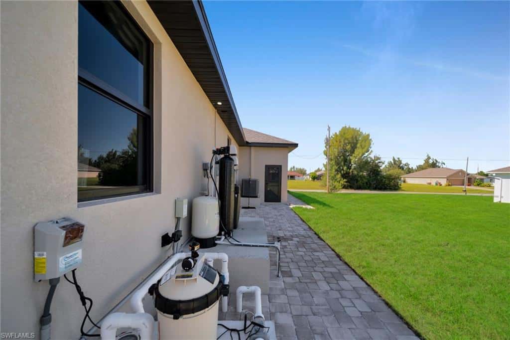 1029 24th Pl, Cape Coral, photo 41