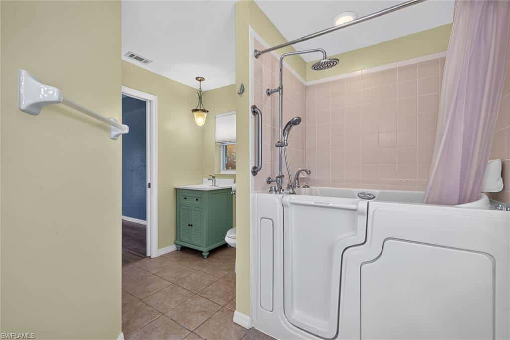 1313 Olivet St, Lehigh Acres, photo 23