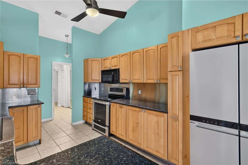 1313 Olivet St, Lehigh Acres, photo 8