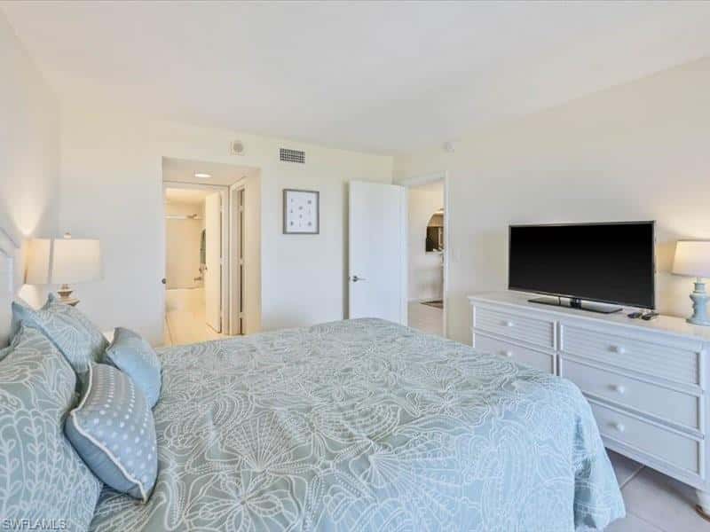 17 Bluebill Ave #904, Naples, photo 18