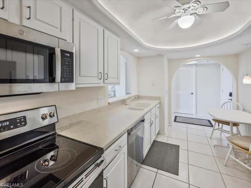 17 Bluebill Ave #904, Naples, photo 8