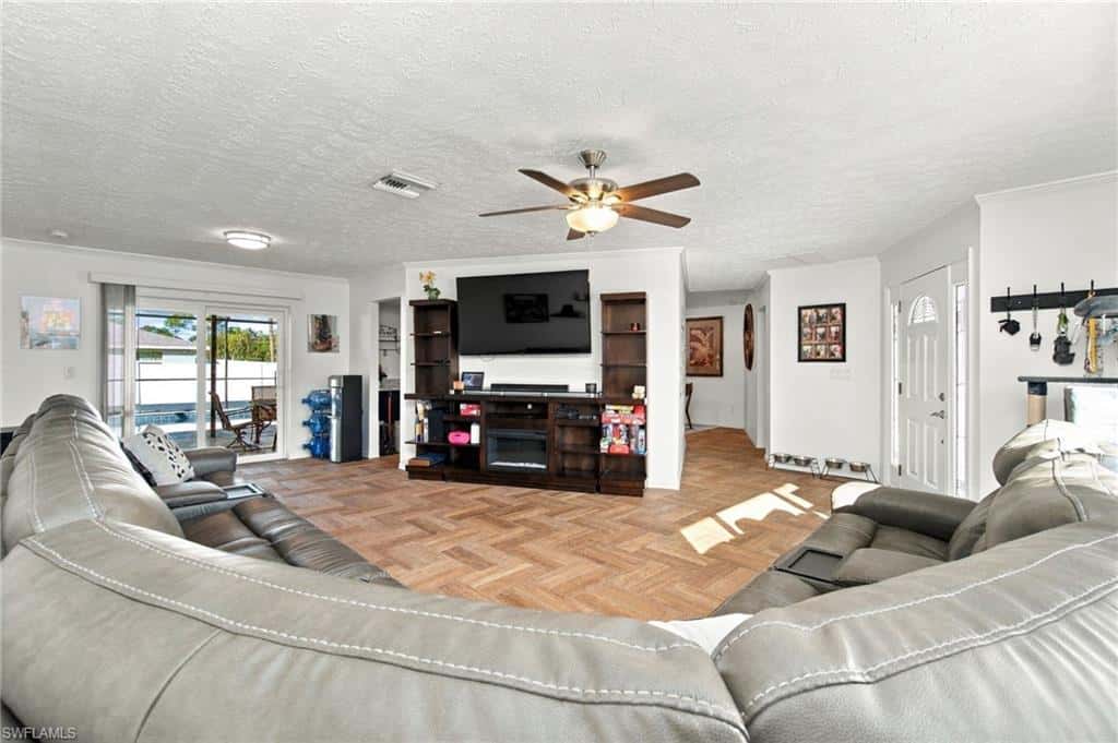 18688 Bradenton Rd, Fort Myers, photo 7
