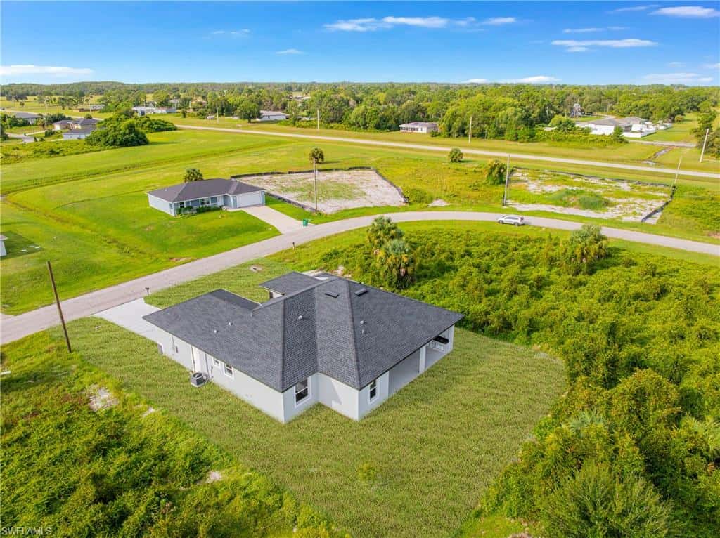 7020 Burma Cir, Labelle, photo 32