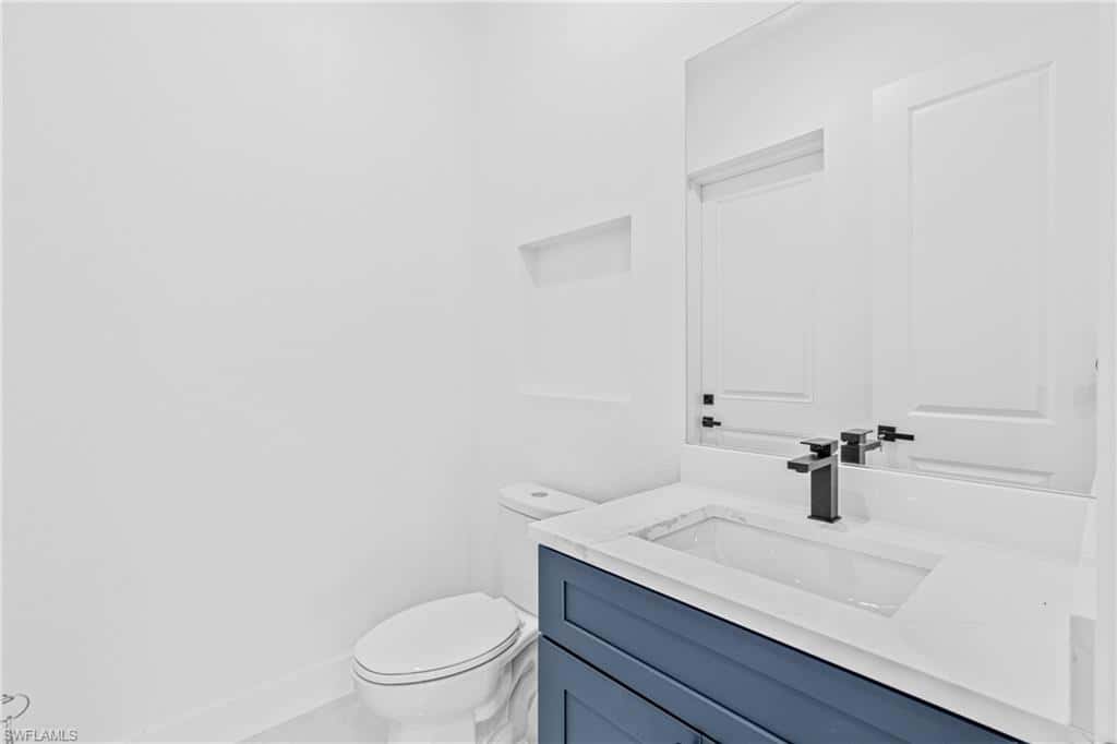 7020 Burma Cir, Labelle, photo 15