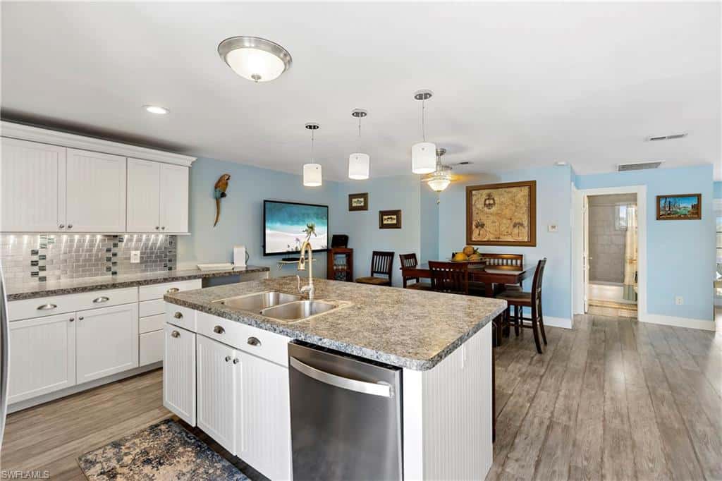 220 Curlew St, Fort Myers Beach, photo 6