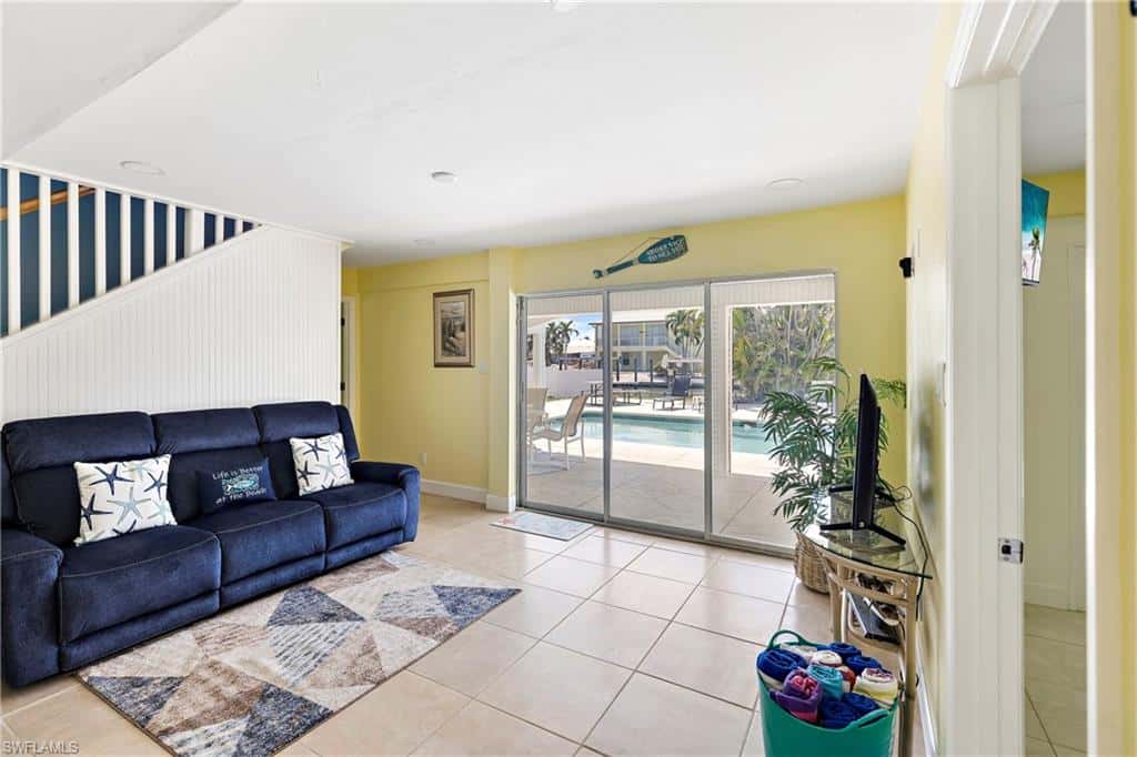220 Curlew St, Fort Myers Beach, photo 8