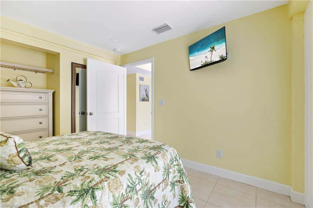 220 Curlew St, Fort Myers Beach, photo 21