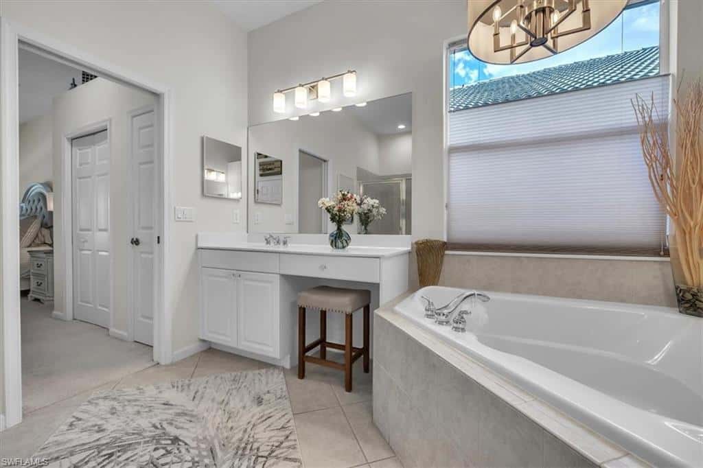 3750 Lakeview Isle Ct, Fort Myers, photo 36