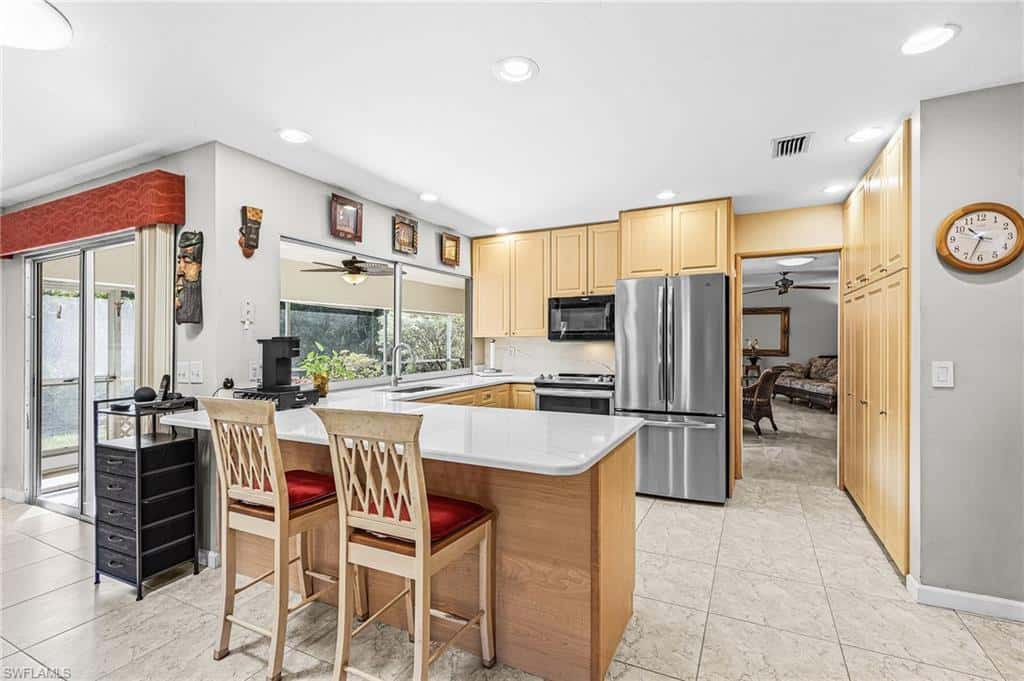 15889 Shadow Run Ct, Fort Myers, photo 10
