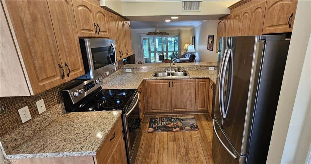 289 Robin Hood Cir #101, Naples, photo 4