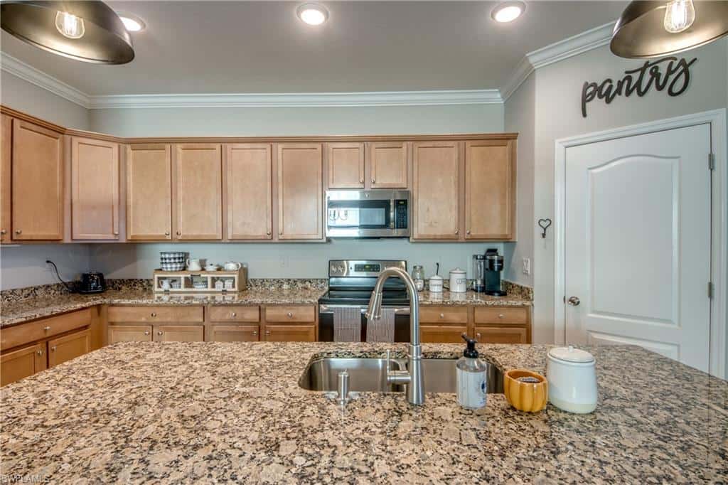 3609 Valle Santa Cir, Cape Coral, photo 10