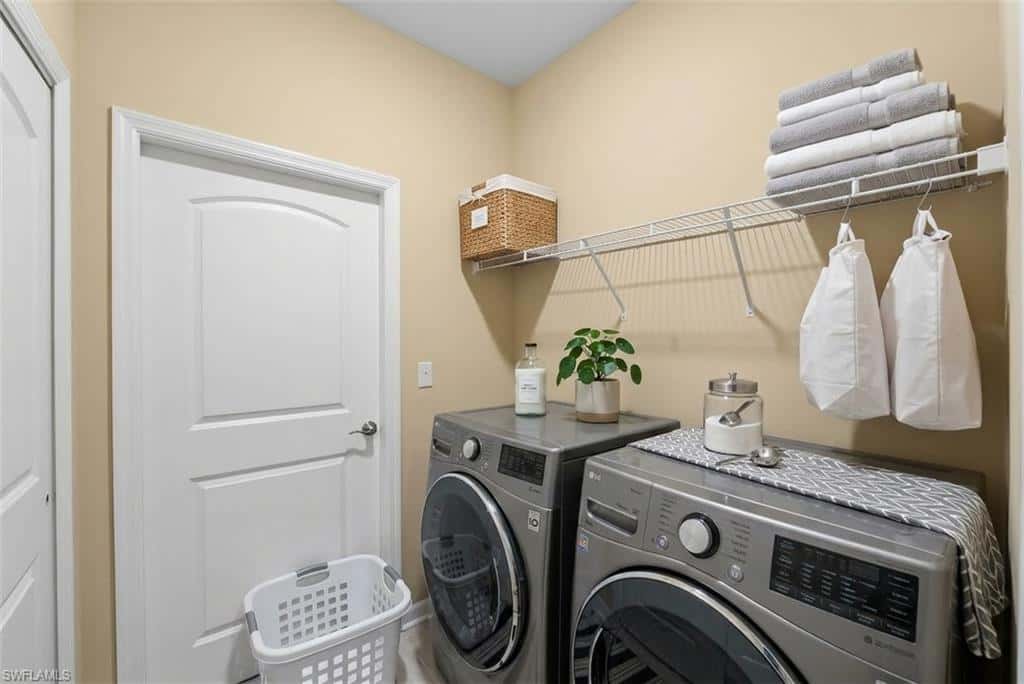 9084 Bryant Rd, Fort Myers, photo 15