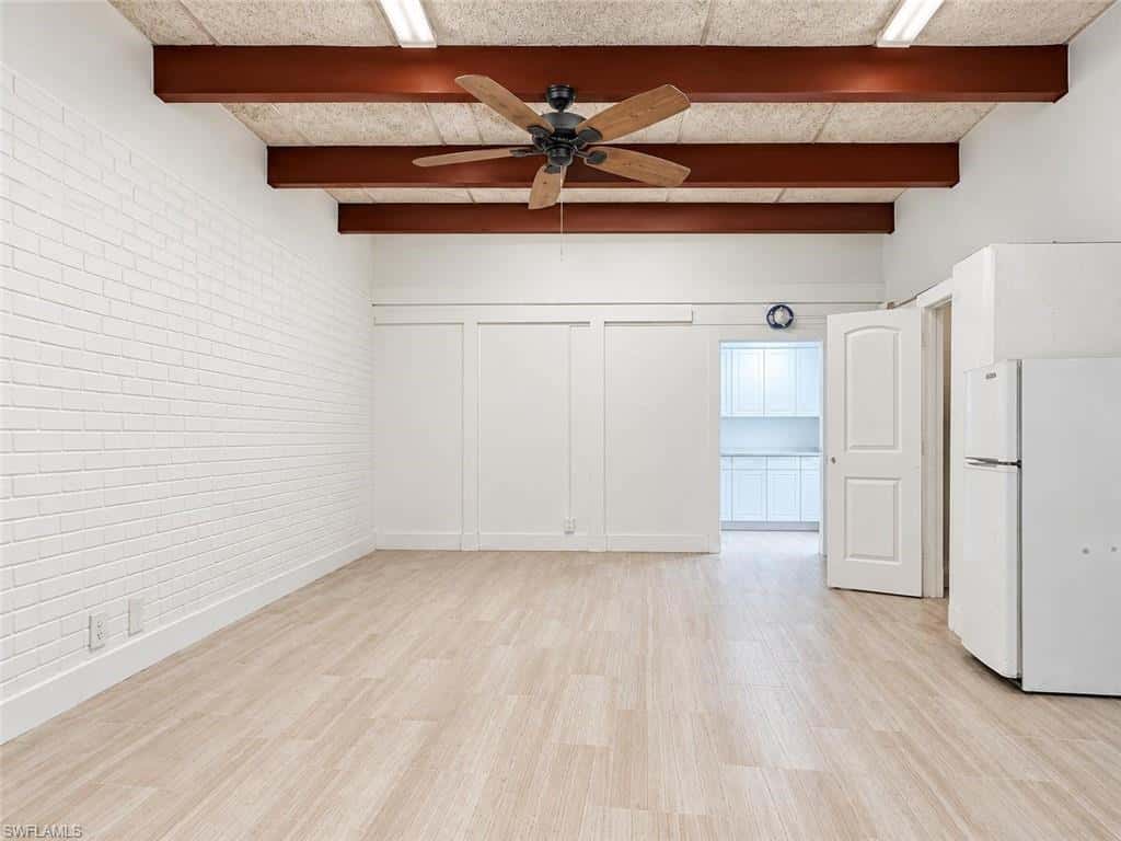 4050 Golden Gate Pkwy #219, Naples, photo 6