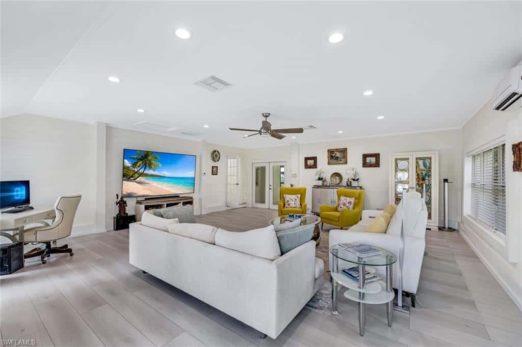 2061 Santa Barbara Blvd, Naples, photo 23