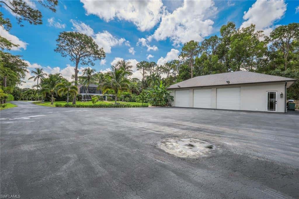 2061 Santa Barbara Blvd, Naples, photo 42