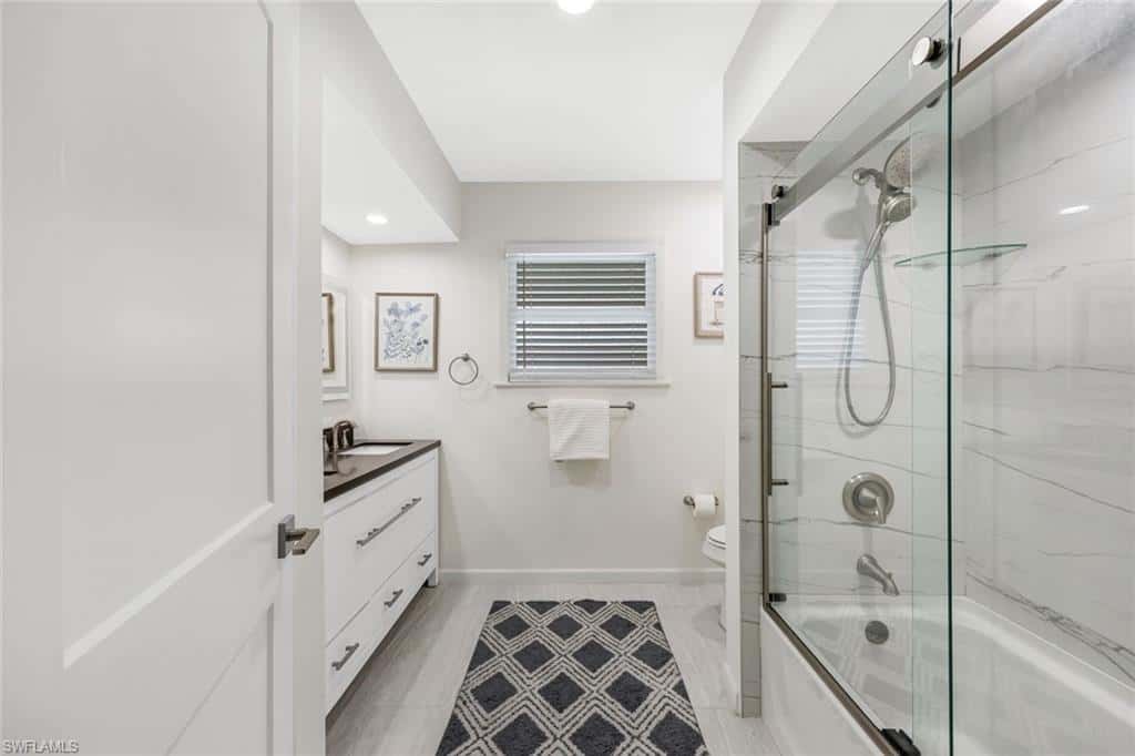2061 Santa Barbara Blvd, Naples, photo 16