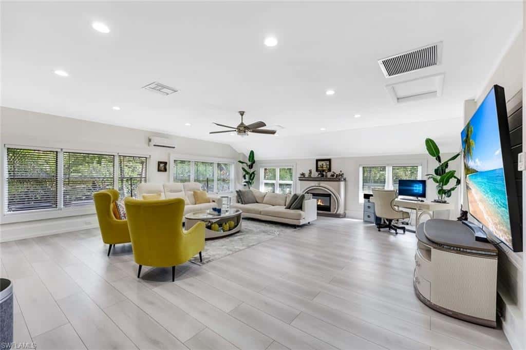 2061 Santa Barbara Blvd, Naples, photo 24