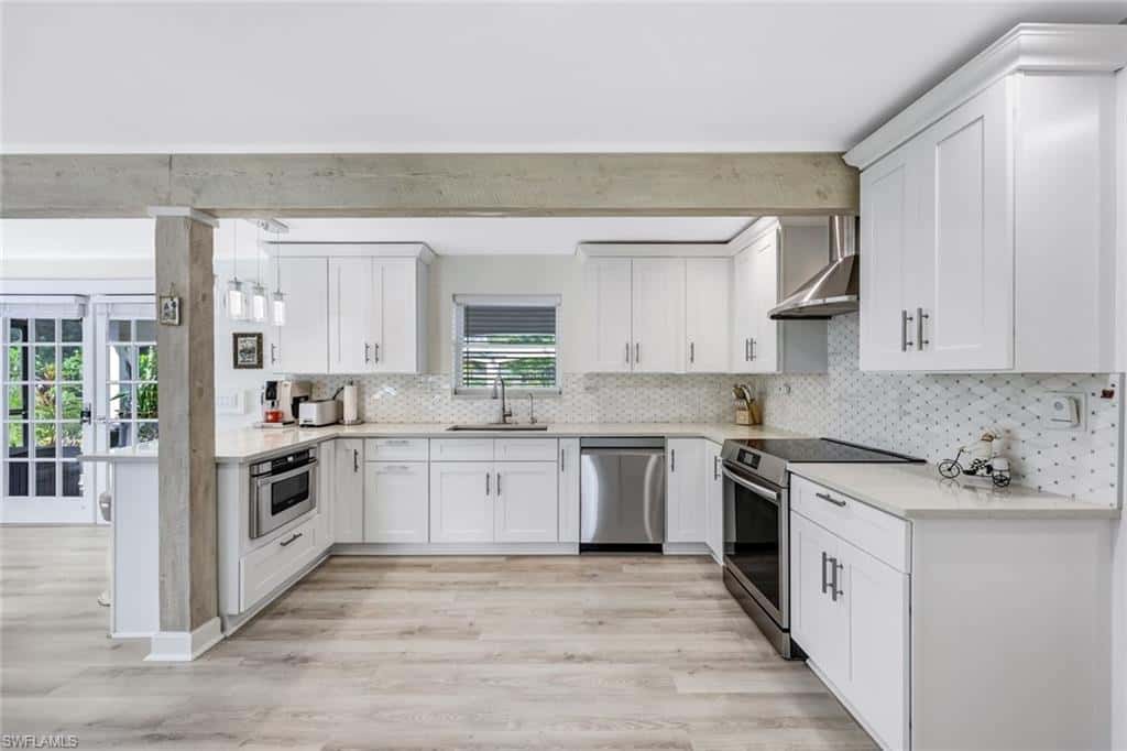 2061 Santa Barbara Blvd, Naples, photo 8