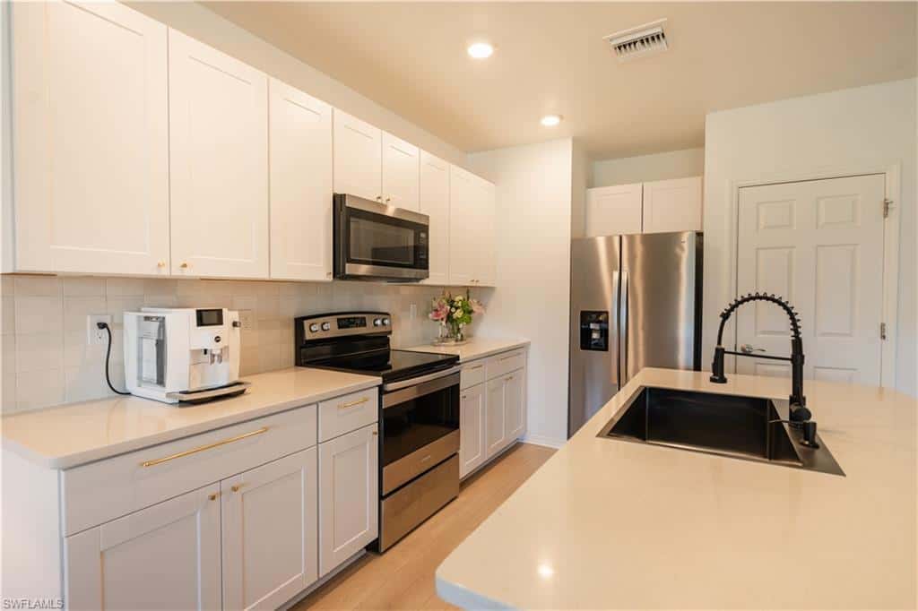15480 Wildflower Cir, Naples, photo 9