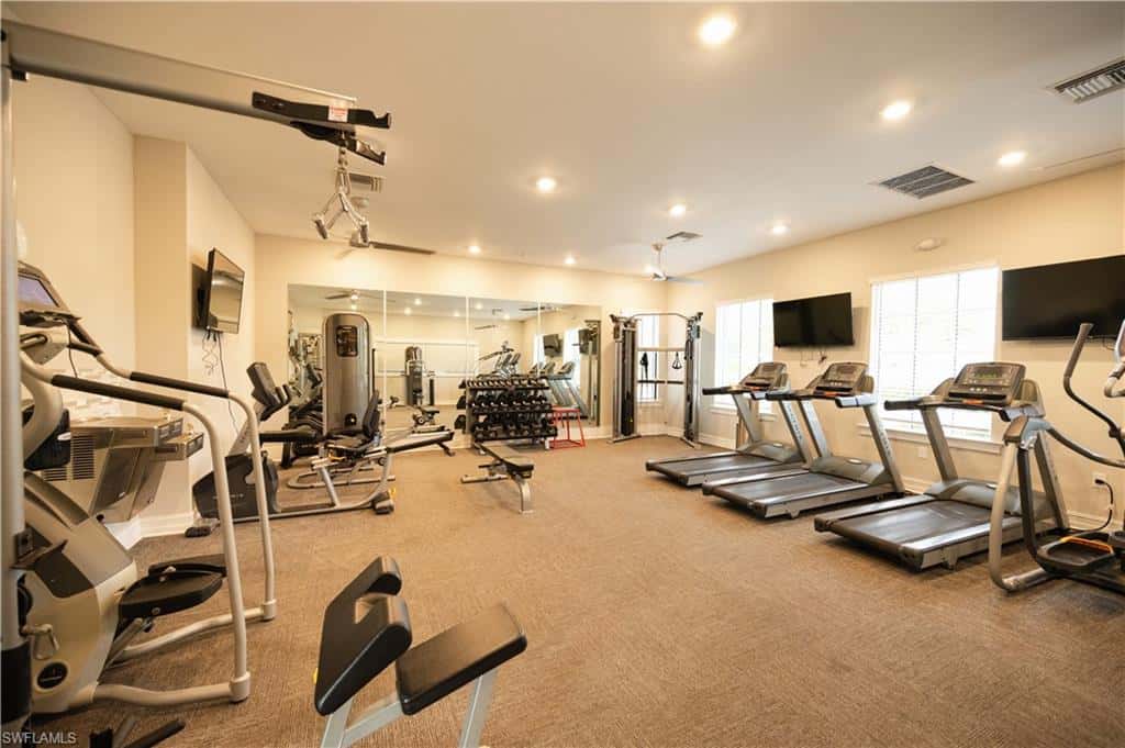 15480 Wildflower Cir, Naples, photo 37