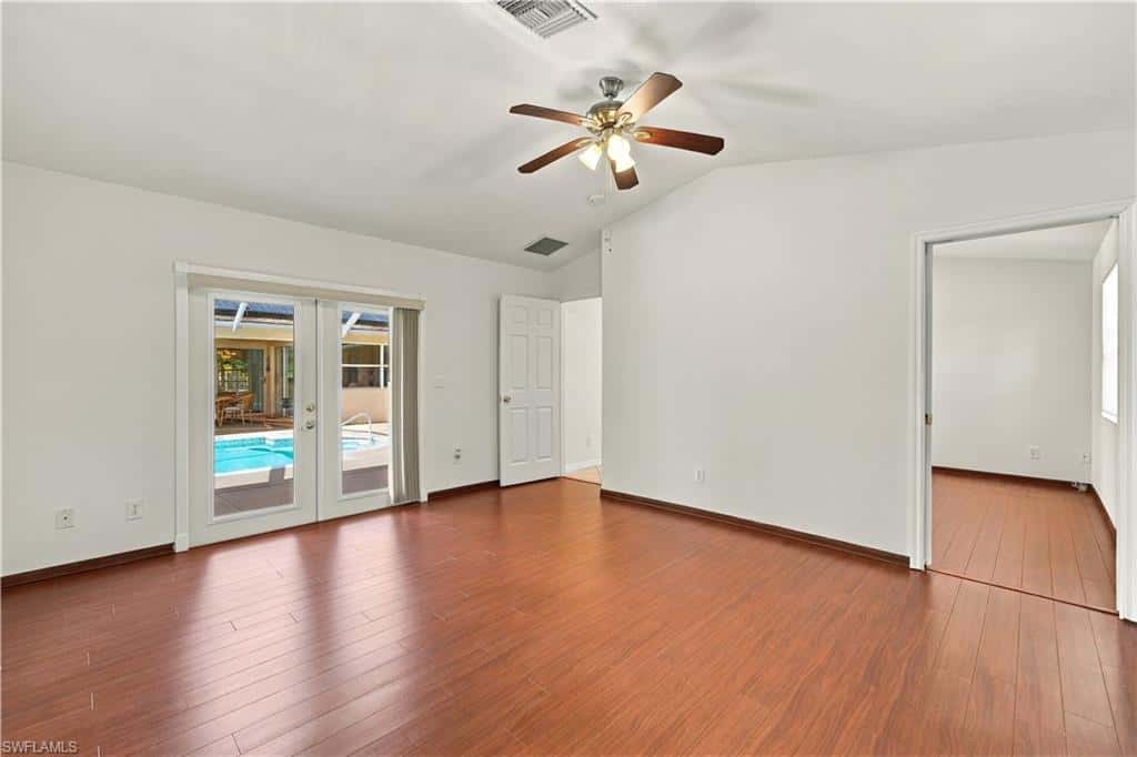 590 6th St, Naples, photo 23