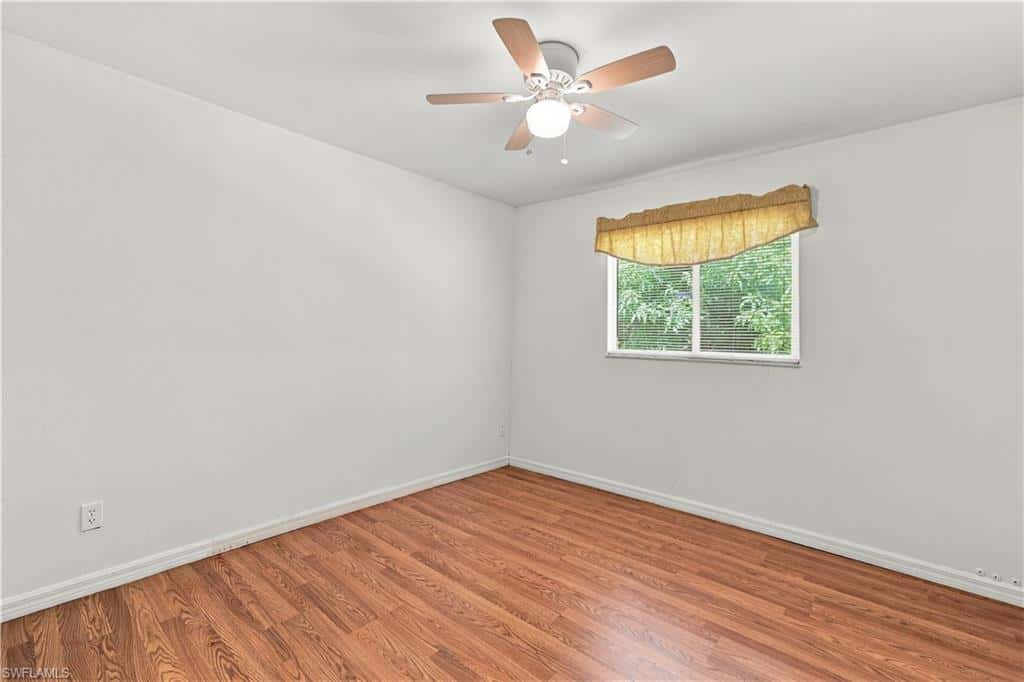 590 6th St, Naples, photo 27