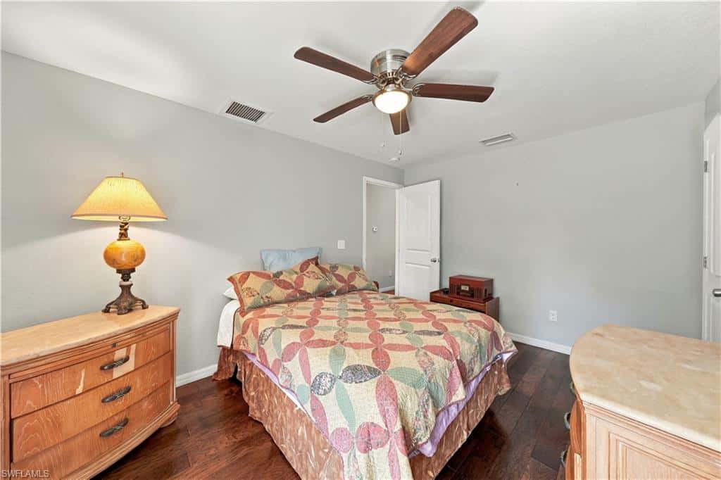 590 6th St, Naples, photo 42